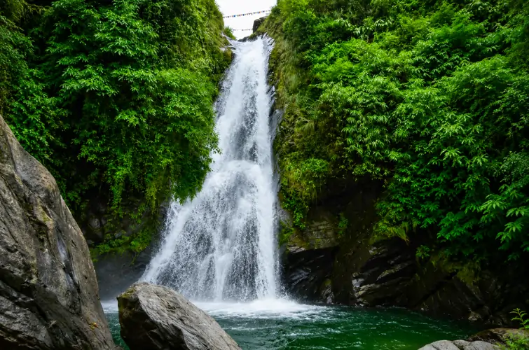 Satdhara Falls