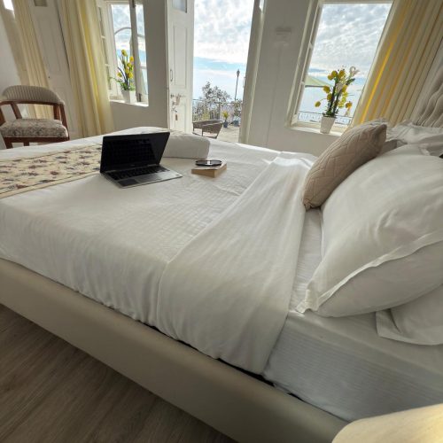 Crags Suite (Valley View)-1