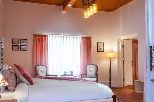 Crags Suites Room Side View Area