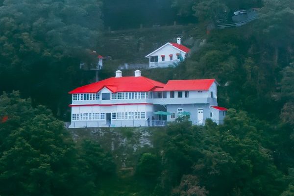 best Hotel in Dalhousie at Hotel crags